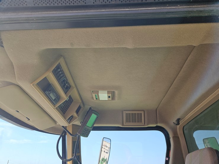 2004-john-deere-9560-image-7
