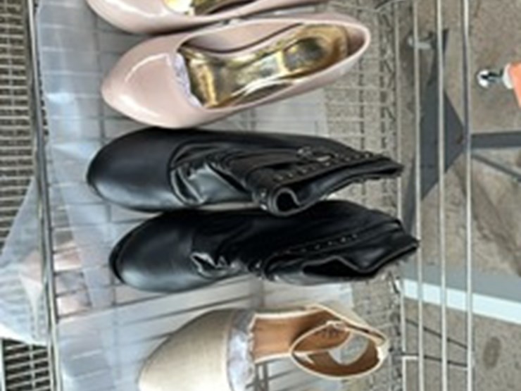 lot#-817-women's-high-heel-shoes-image-1