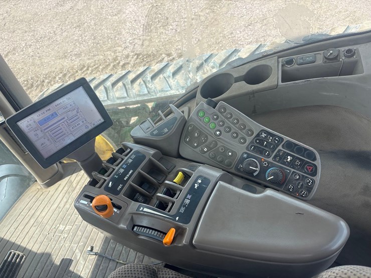 2013-john-deere-8360rt-image-40