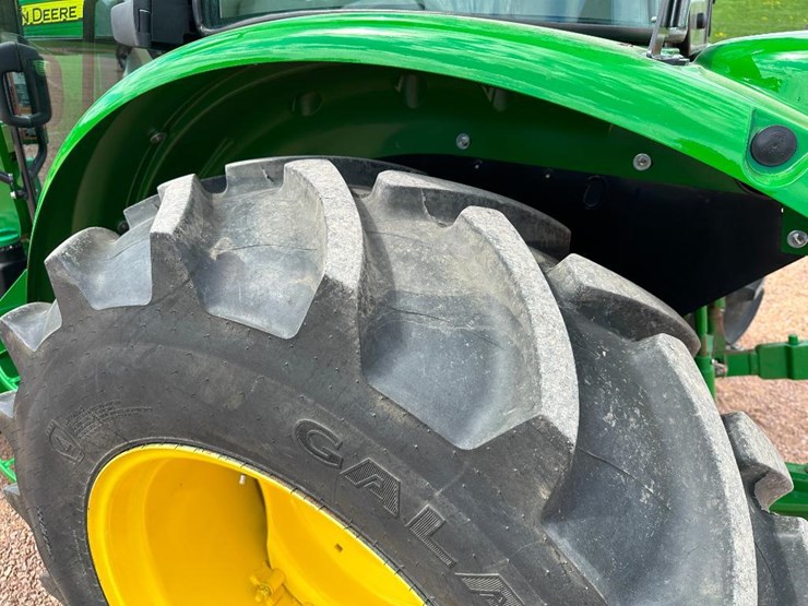 2020-john-deere-5075e-image-8
