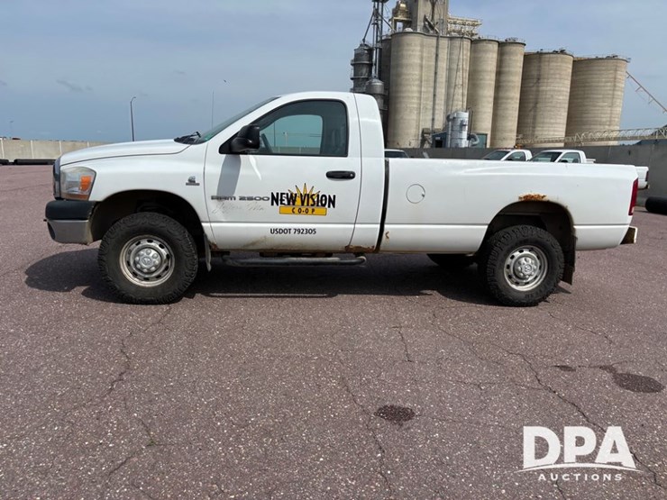 2006-dodge-ram-2500-image-19