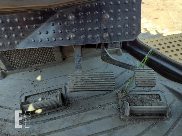 2018-caterpillar-d6t-lgp-image-15