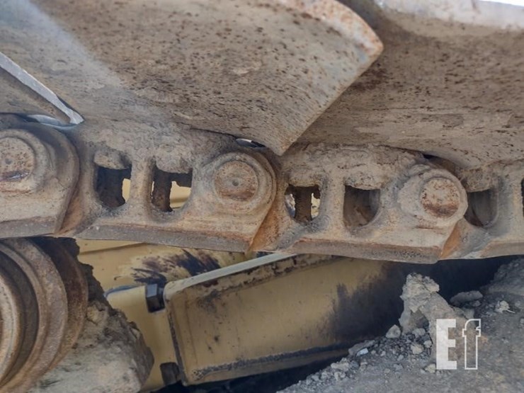 2018-caterpillar-d6t-lgp-image-40