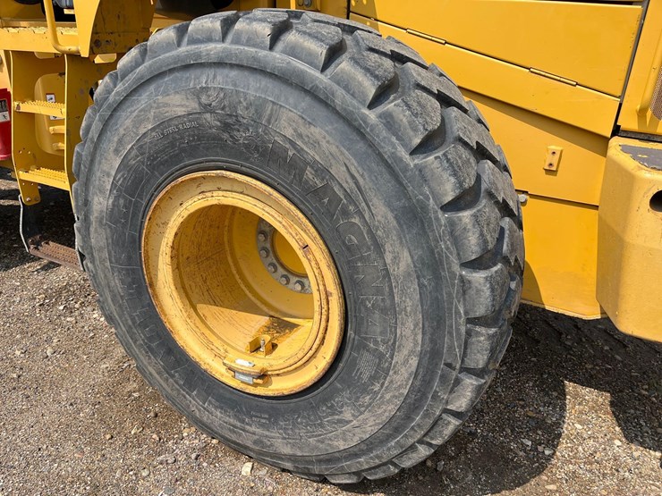 john-deere-644-image-31