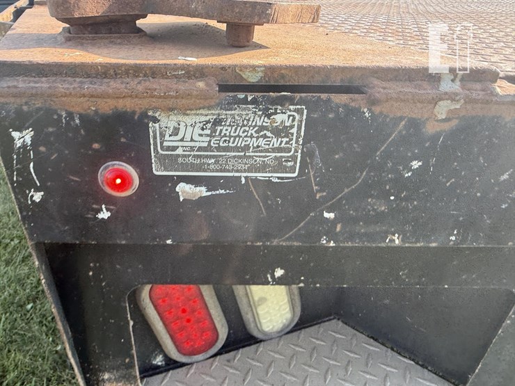 2013-ford-f550-image-21