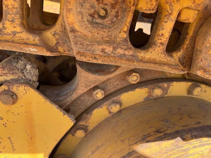 2004-caterpillar-963c-image-10