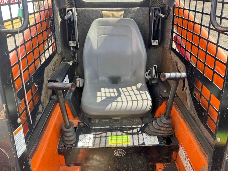 2019-gehl-rt105-image-14