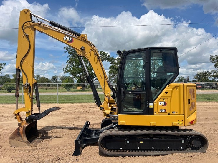 2022-caterpillar-306cr-image-1