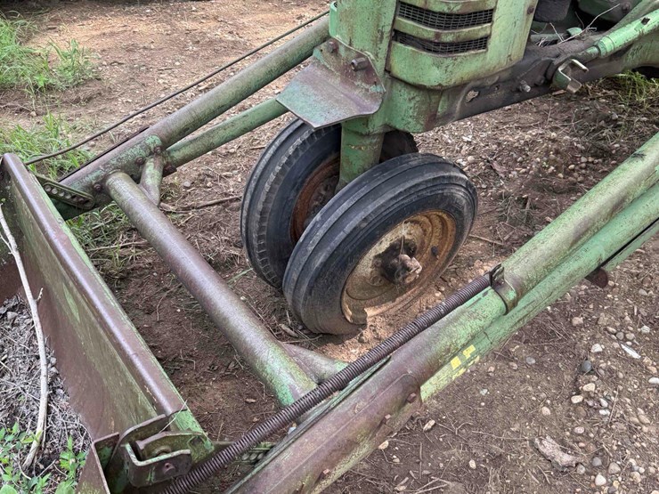 john-deere-model-b-image-6
