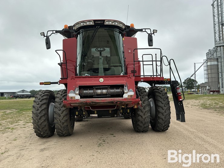 2013-case-ih-7230-image-2