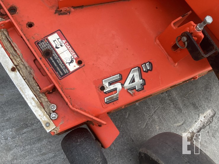 2016-kubota-z125s-image-11