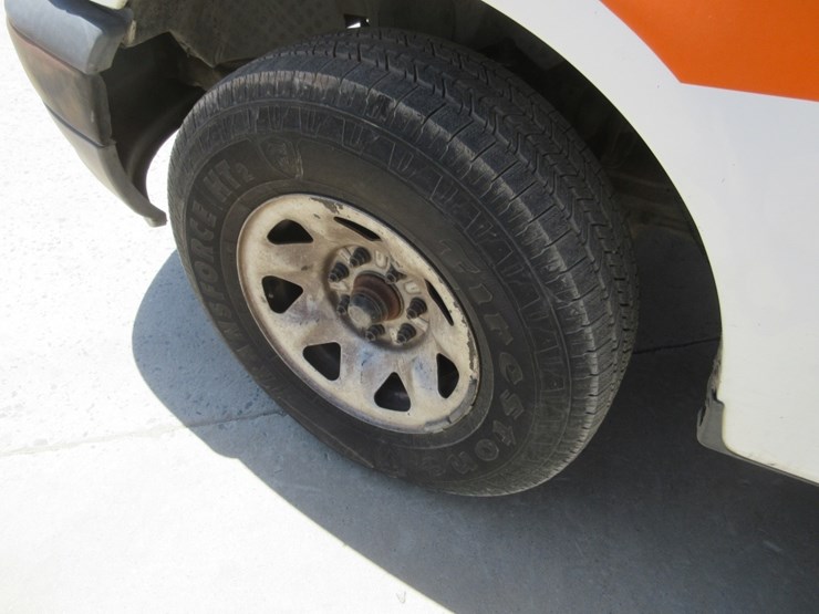 2004-ford-f150-xl-image-19
