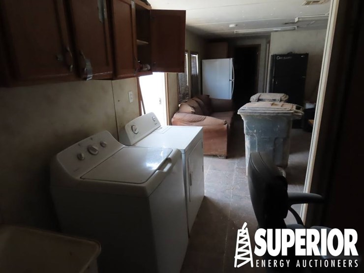 (r19-22)-ameritech-14'w-x-48'l-crew-house,-w/-(2)-image-6