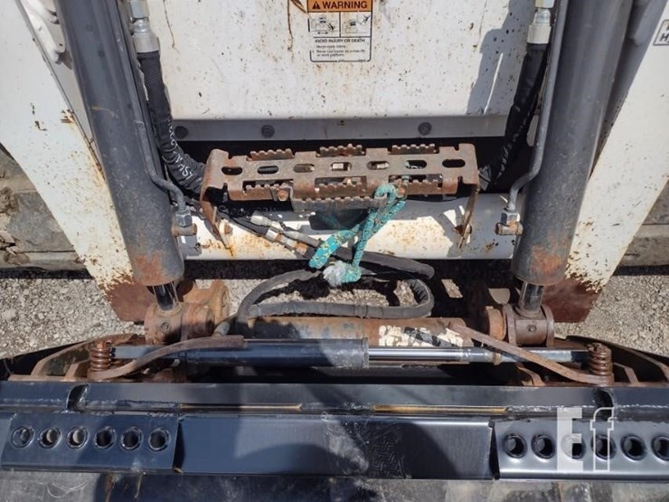 2021-bobcat-t770-image-17