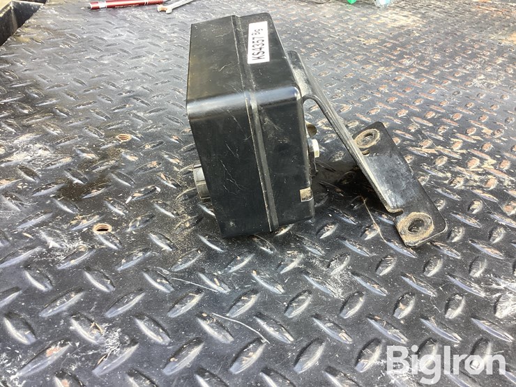 john-deere-row-trak-monitor-image-8