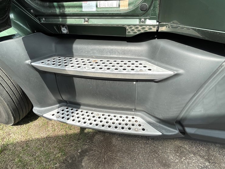 2018-kenworth-t680-image-38