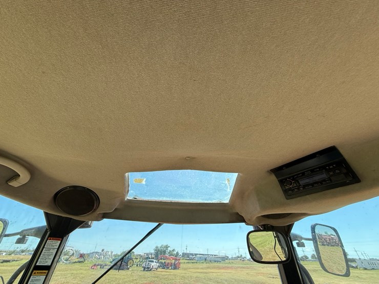 case-ih-mxu115-image-29