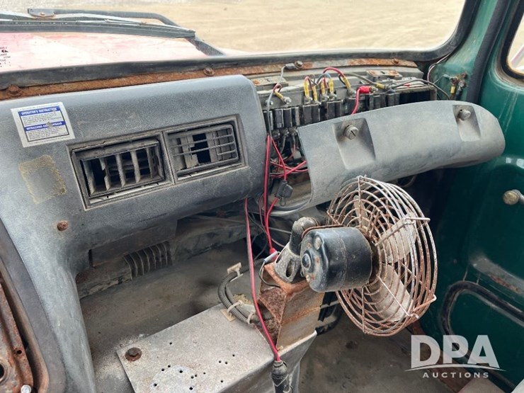1995-ford-l9000-image-80