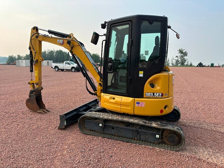 2020-caterpillar-303-image-5