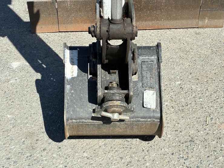2020-bobcat-e20-image-9