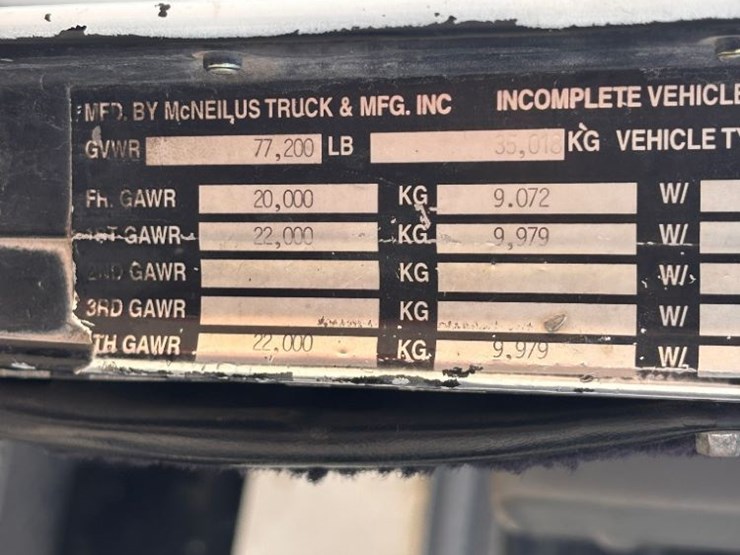 2000-peterbilt-357-image-96