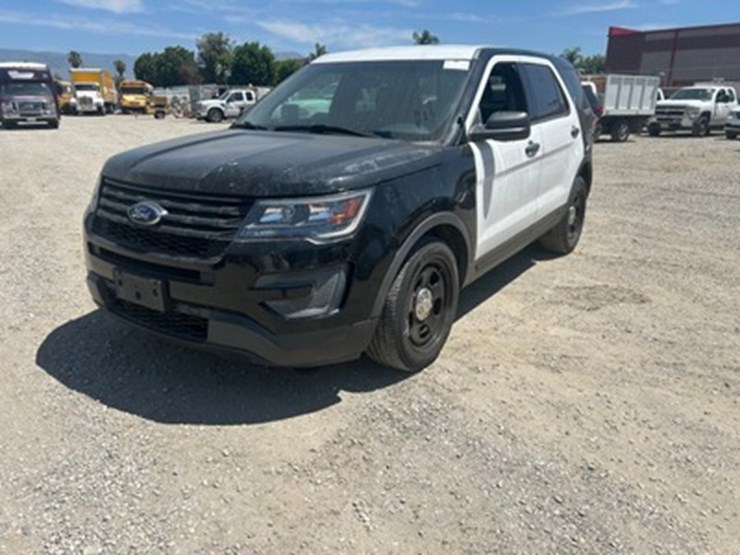 ford-explorer-police-interceptor-image-2