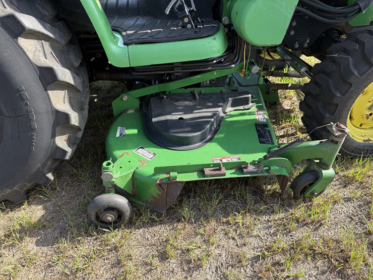 john-deere-3520-image-8