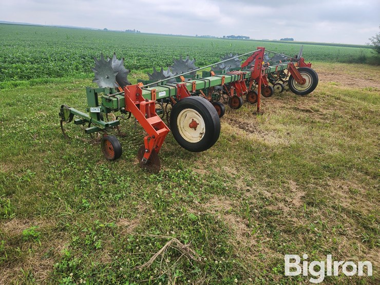 glencoe-8r30-row-crop-cultivator-image-3