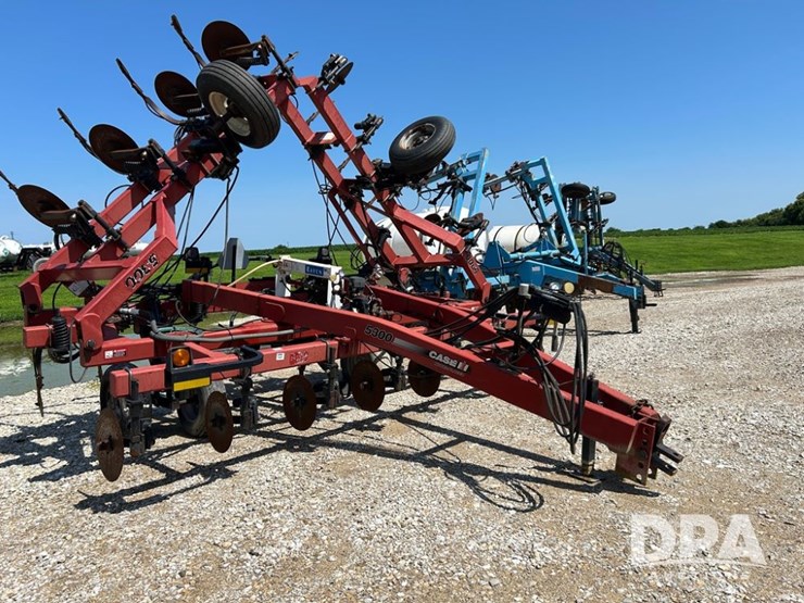 case-ih-5300-image-22