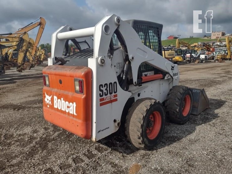 2005-bobcat-s300-image-25