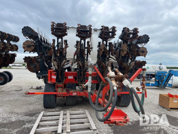 2017-kuhn-gladiator-1205-strip-till-bar-(jn2500)-image-8