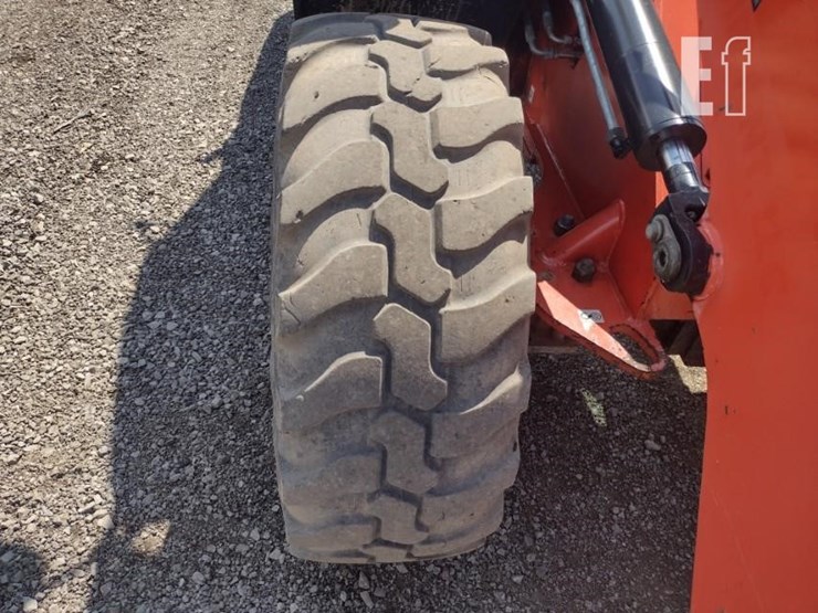 2018-kubota-r530-image-19