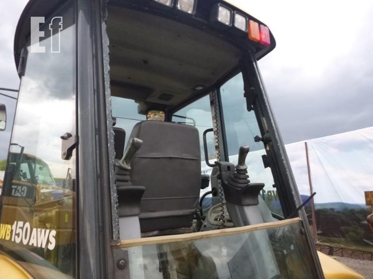2004-komatsu-wb150aws-image-26