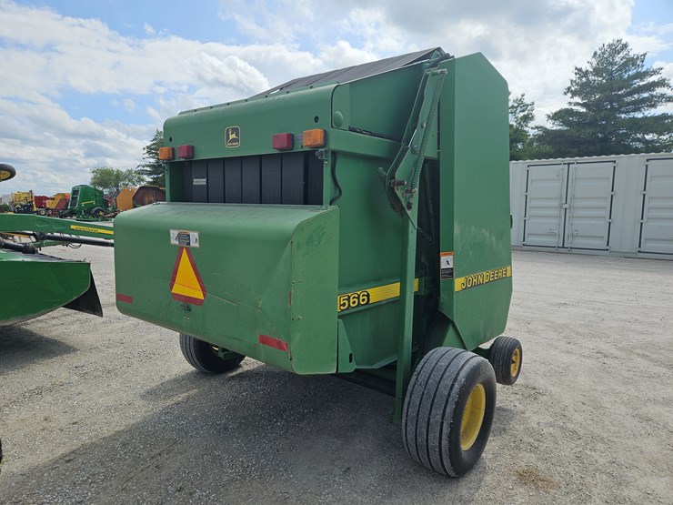 1997-john-deere-566-image-7
