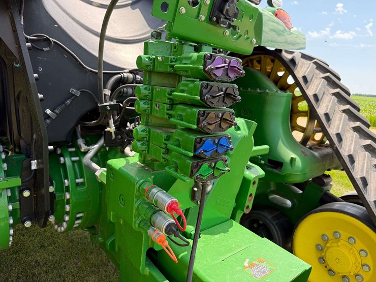2021-john-deere-9570rx-image-65