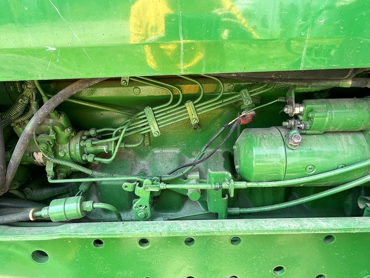 john-deere-7600-image-37