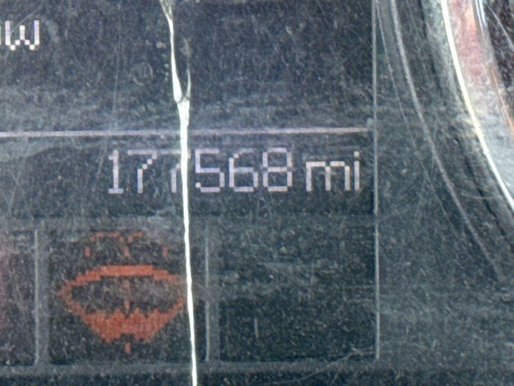 2013-dodge-ram-1500-image-27