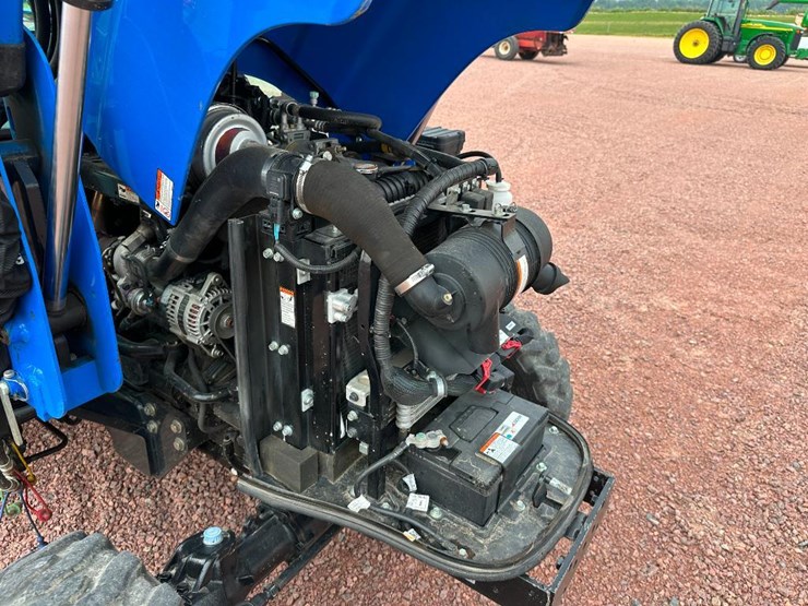 2020-new-holland-boomer-40-image-30
