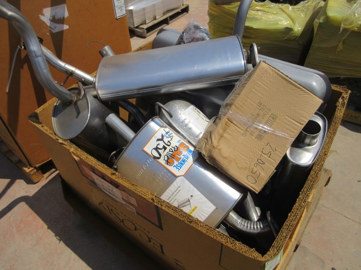 lot-of-misc-automotive-muffler/exhaust-parts-image-6
