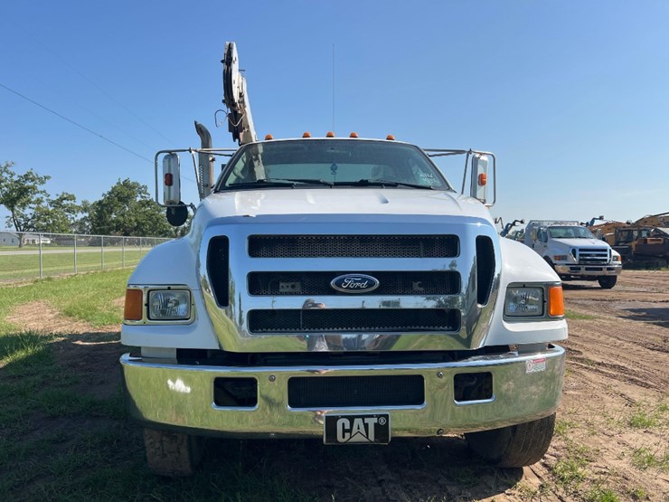 2006-ford-f750-xlt-image-7