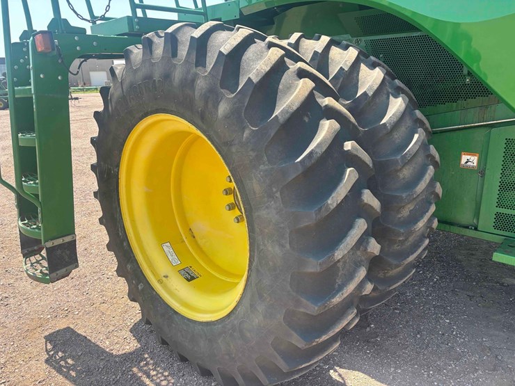 2013-john-deere-s680-image-8