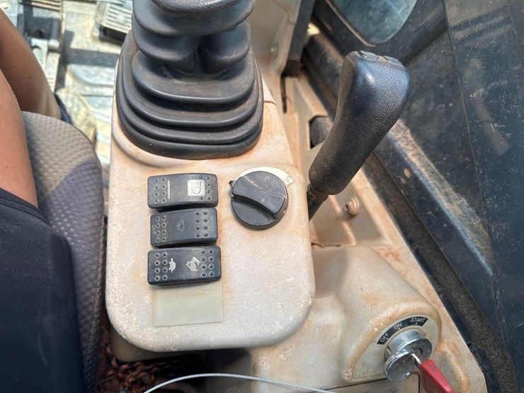 deere-35g-image-34