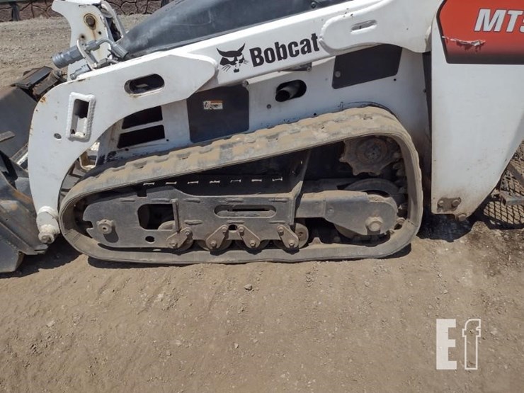2015-bobcat-mt55-image-15