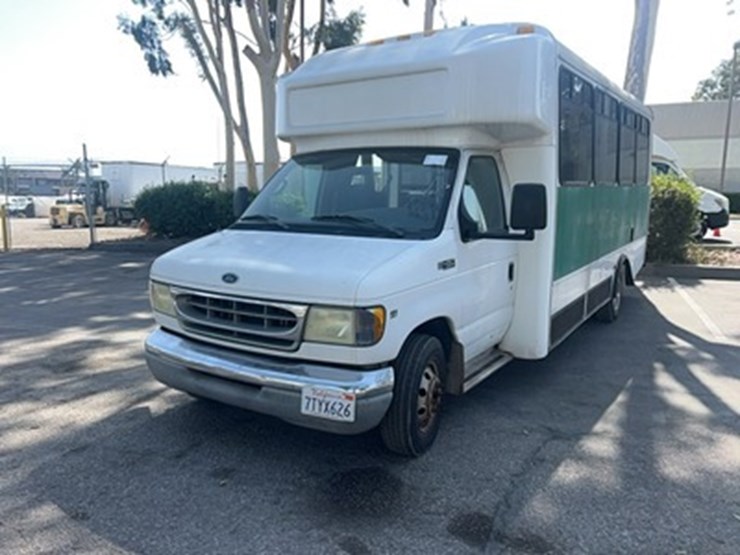 2001-ford-e450-image-2