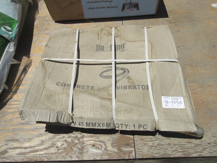 new-unused-oakland-usa-concrete-vibrator-image-1