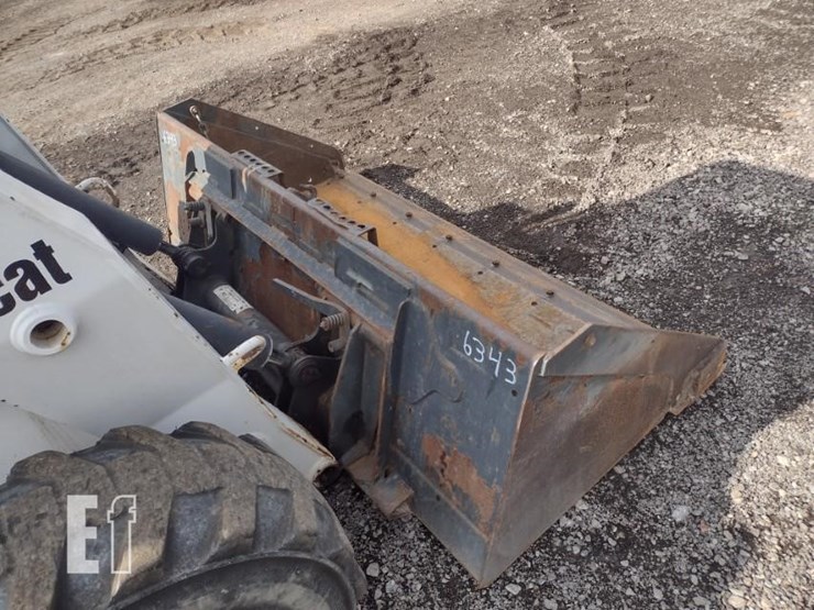2005-bobcat-s300-image-18