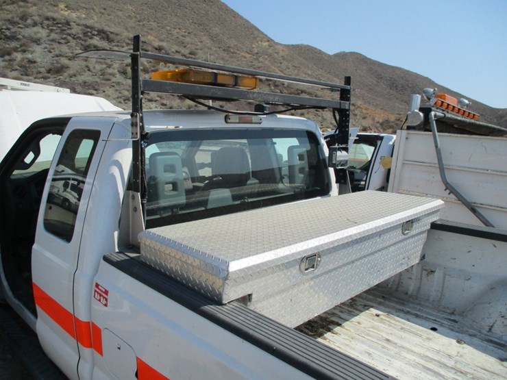 2015-ford-f250-xl-image-15