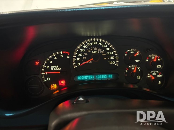 2003-chevrolet-3500-image-16