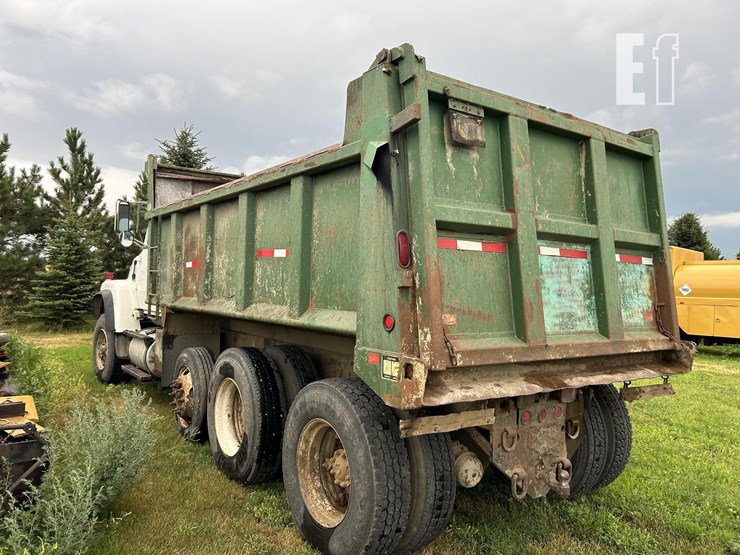 1997-ford-lt8000-image-3
