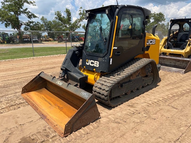 2021-jcb-3ts-8t-image-8
